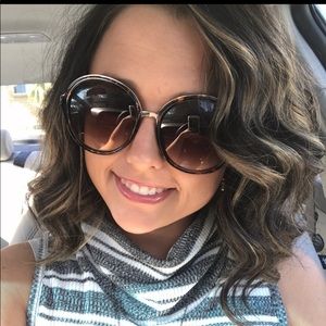 Meet your Posher, Jazmine